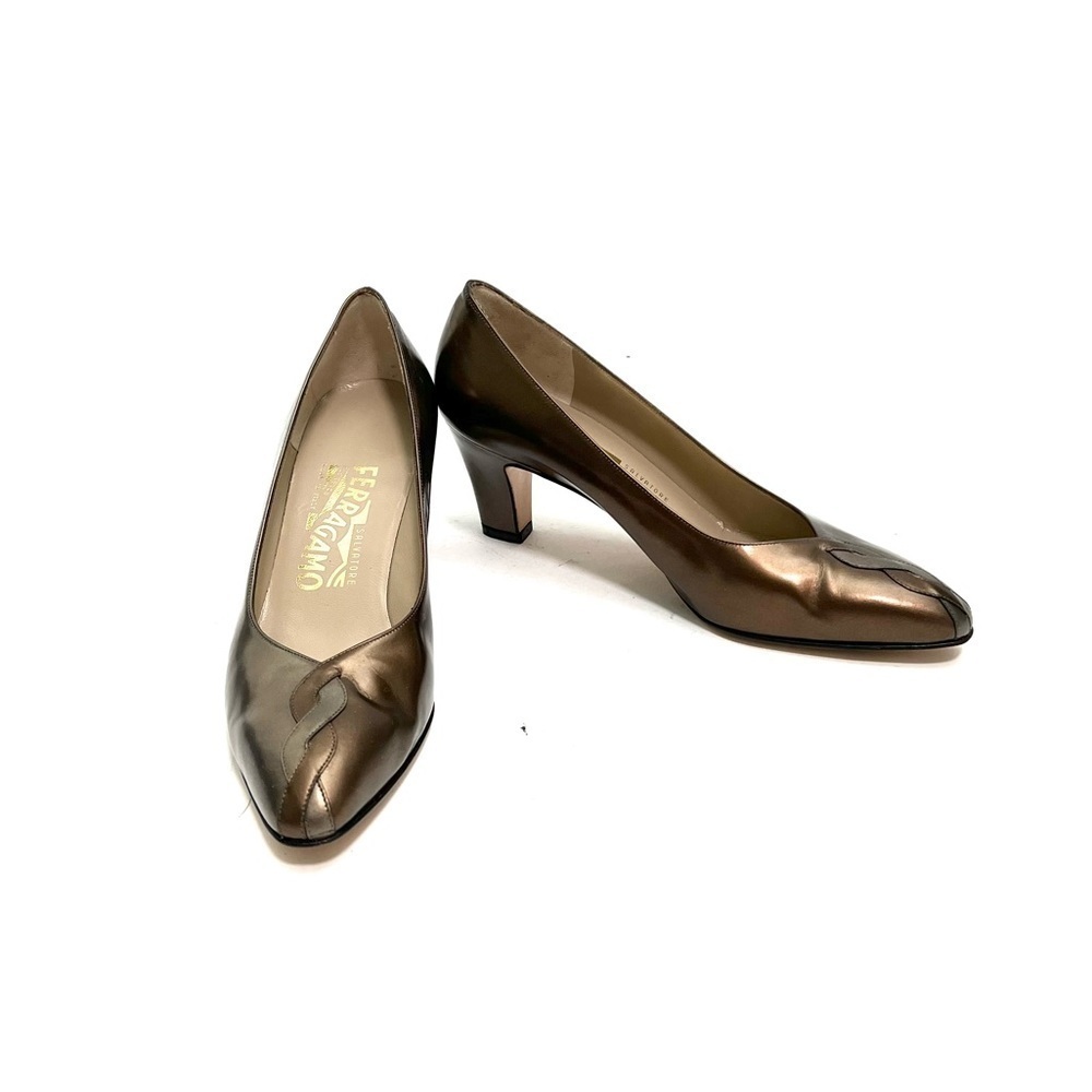 Ferragamo | Vintage 1990s Bronze Leather Embellished Pumps